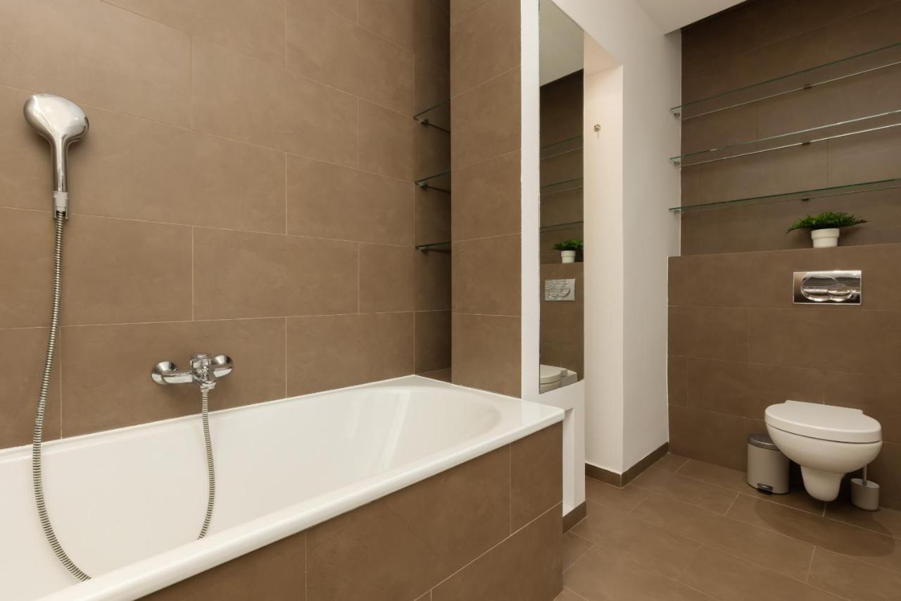 Old Mokotow Spacious Two-Bedroom Apartment By Noclegi Renters Варшава Екстериор снимка